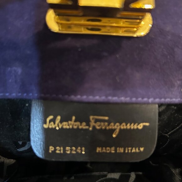 Iconic Vintage Suede Salvatore Ferragamo Princess Diana Clutch Bag Gancini Clasp - Picture 10 of 16